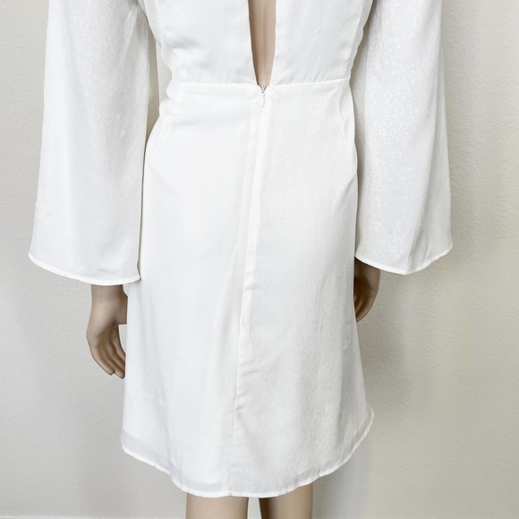 [Modcloth] Lily White Loveliness Babydoll Dress Jacquard Bell Sleeves NWT Sz 1X - Picture 4 of 12